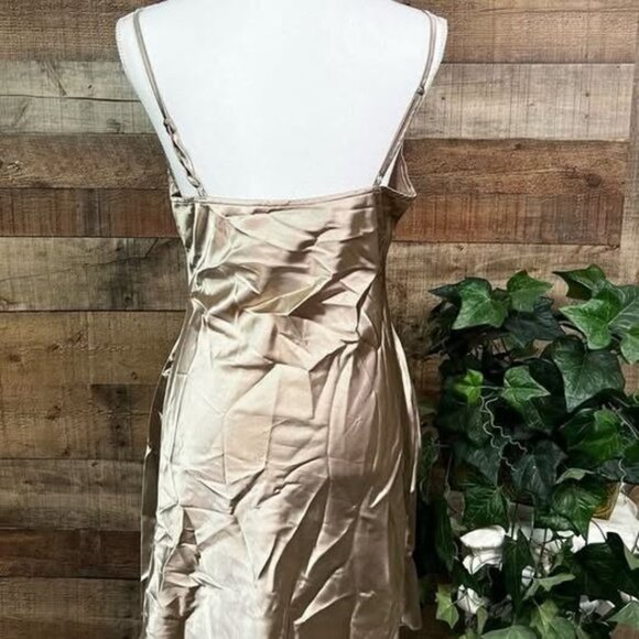 Women's Size 6 Medium Shein Taupe Slip Dress NWOT - Picture 3 of 6